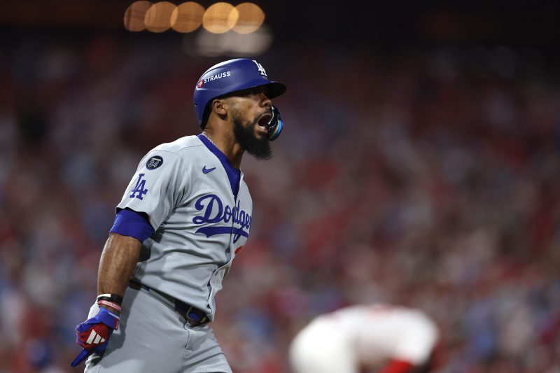 MLB playoffs winners and losers: Yankees falter while Dodgers rally